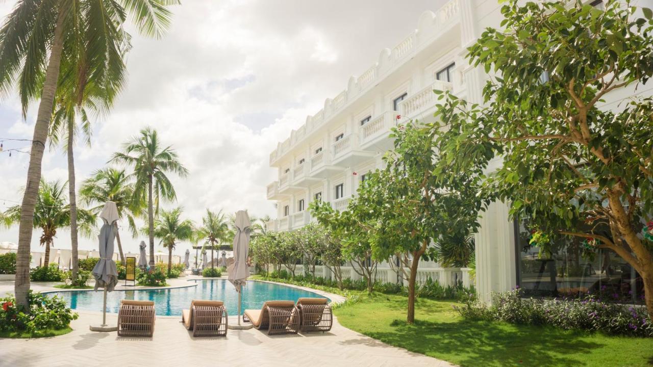 Seaside Boutique Resort Куинён Экстерьер фото