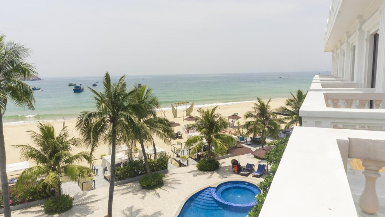 Seaside Boutique Resort Куинён Экстерьер фото