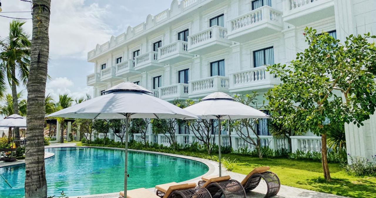 Seaside Boutique Resort Куинён Экстерьер фото