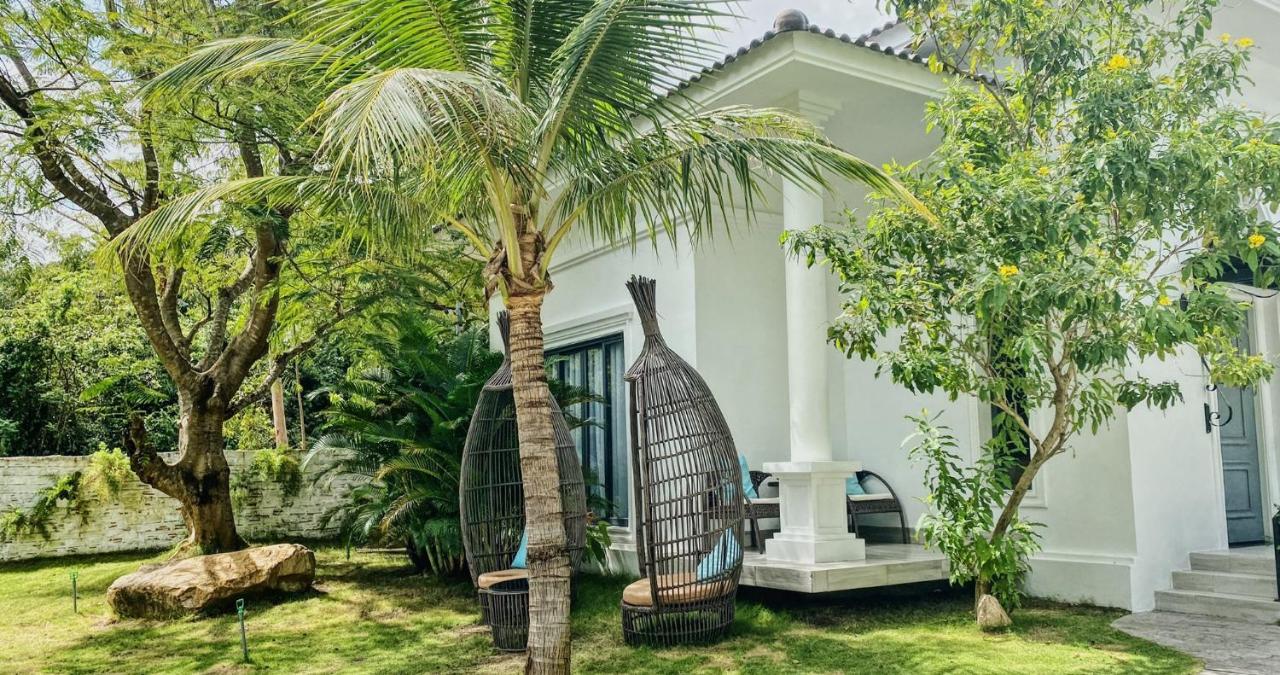 Seaside Boutique Resort Куинён Экстерьер фото