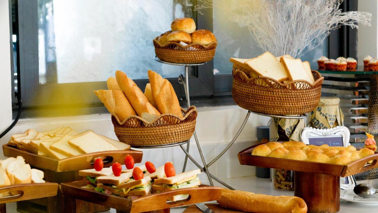 Seaside Boutique Resort Куинён Экстерьер фото
